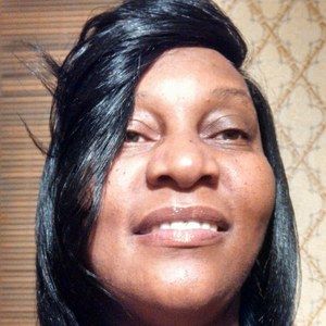 Meet your Posher, Connie